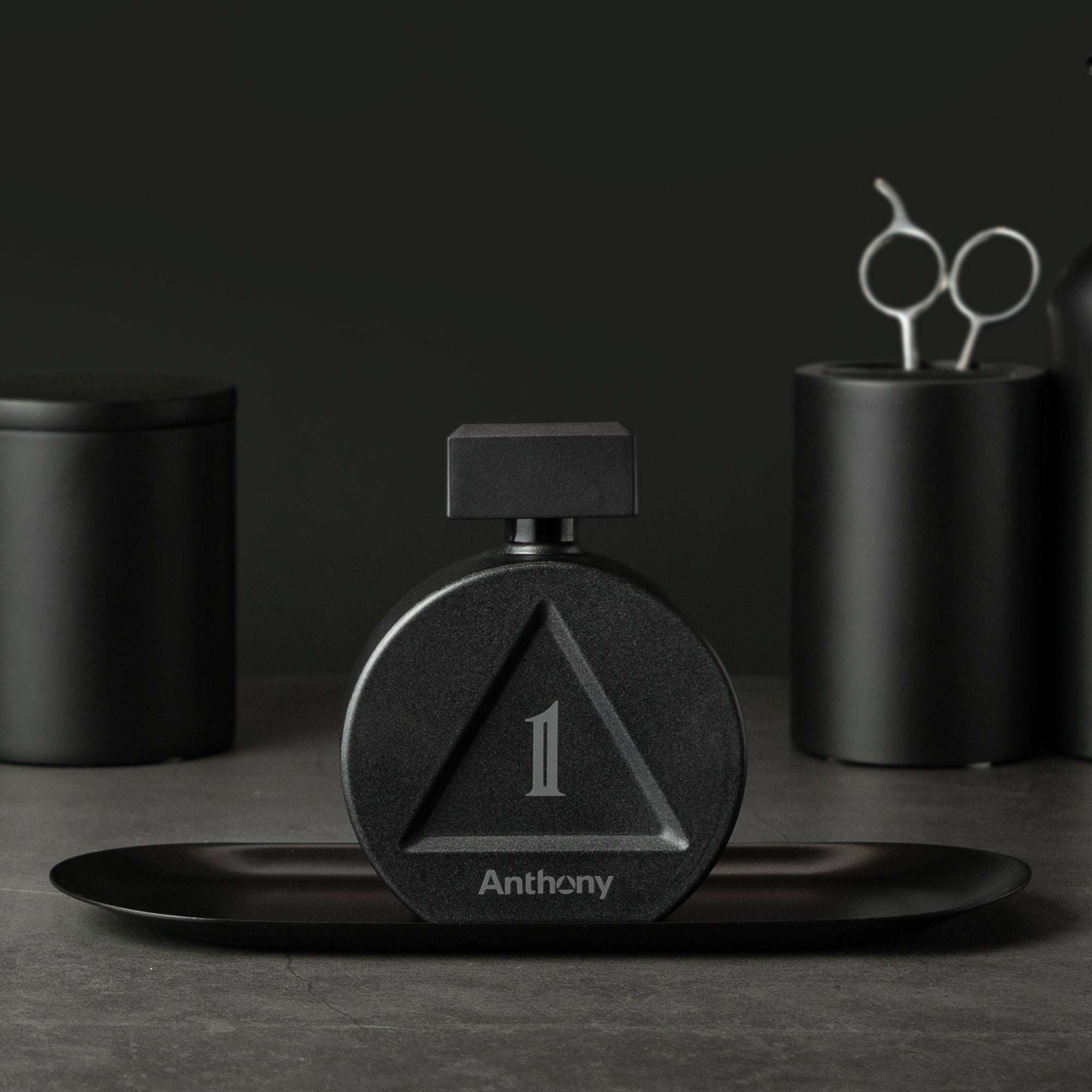 
                  
                    Antoine Un 1 | Eau de Parfum 3,4 oz / 100 ml
                  
                