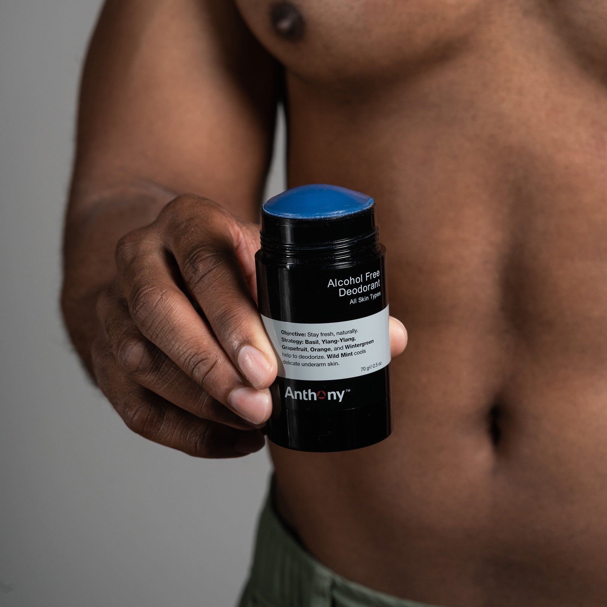 
                  
                    Déodorant sans alcool 2,5 oz / 70 g
                  
                